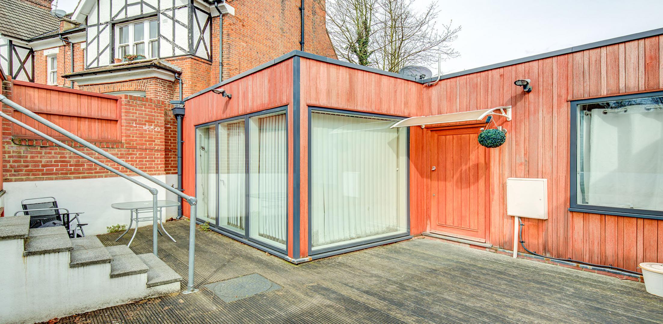 			1 Bedroom, 1 bath, 1 reception Bungalow			 Stanley Gardens, Willesden Green